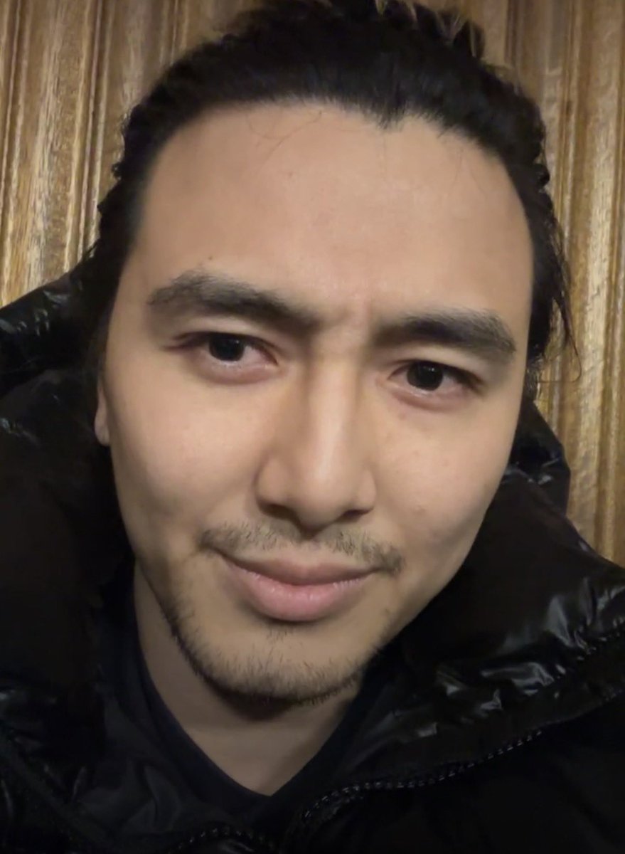 카제 너무 오랜만에 직면?해서
눈을 어디에 둬야할지모르겟슨