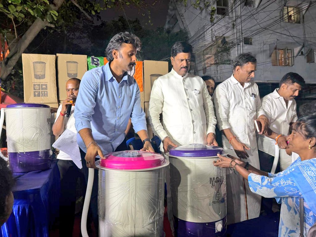 MenonArvindBJP's tweet photo. Had the pleasure of distributing washing machines to the winners of several competitions conducted in the T. Nagar Assembly Constituency, along with State Secretary Thiru Vinoj P. Selvam avl. https://t.co/3DFcWgZnI1