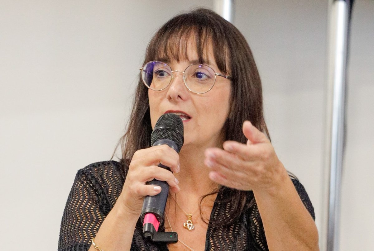 PSDMulher55's tweet photo. O PSD Mulher promoveu o encontro “A arte-educação como instrumento de desenvolvimento social”, que contou com a palestra de Geórgia Sales, advogada, atriz e arte-educadora. https://t.co/Gk0mD8iQqr
