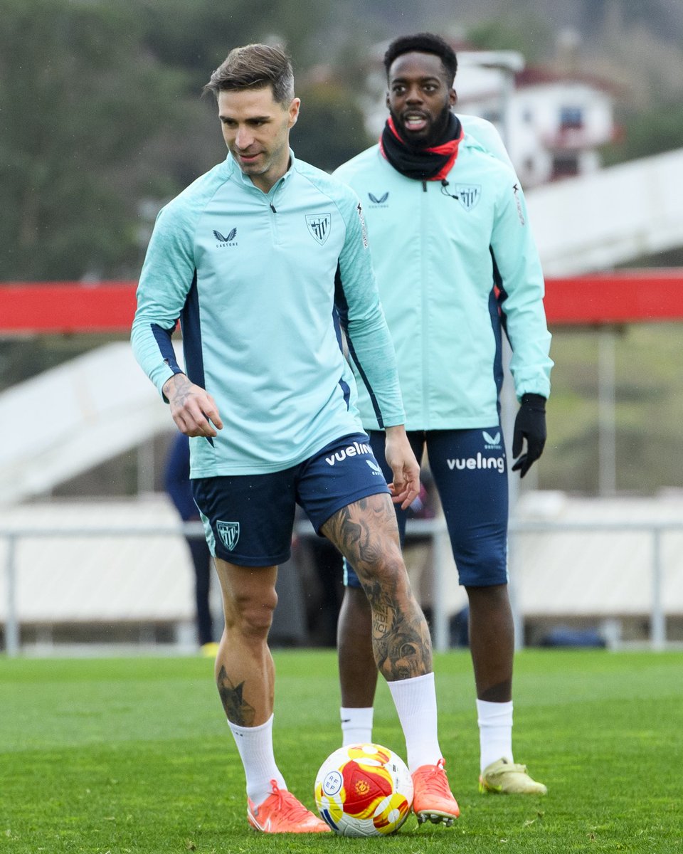 Gracias a los compañeros por su cariño. ¡Feliz por volver a Lezama y con ganas de aportar al grupo desde ya! 💪🏻🦁