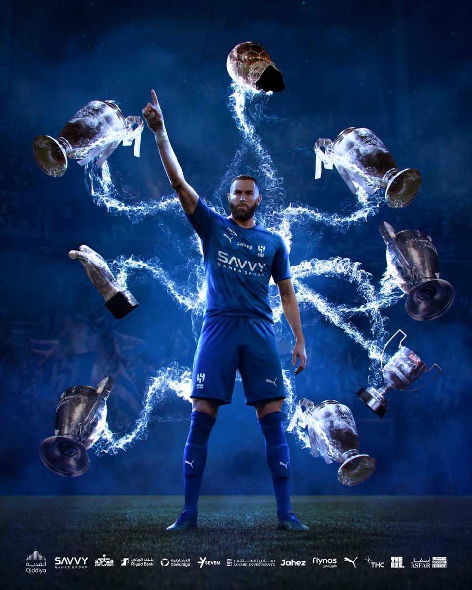 a9bs8's tweet image. انا عندي بنزيما 💙💙💙😌.