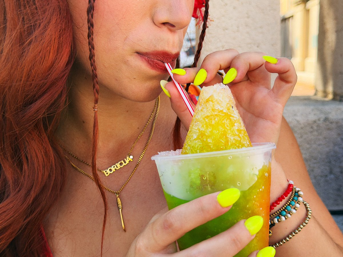 App Store tweet media