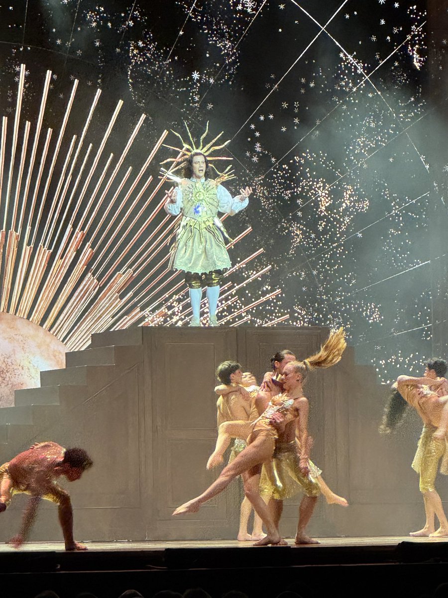 Belles pensées pour <a href="/gnamoureux/">gnamoureux 🌈</a> po je une soirée en-soleillée