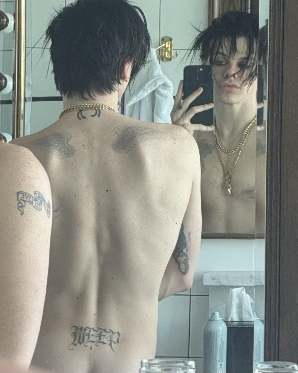 MJNtheMADprince's tweet photo. Here's an afternoon shot for everyone! https://t.co/3mIvrRWQbX