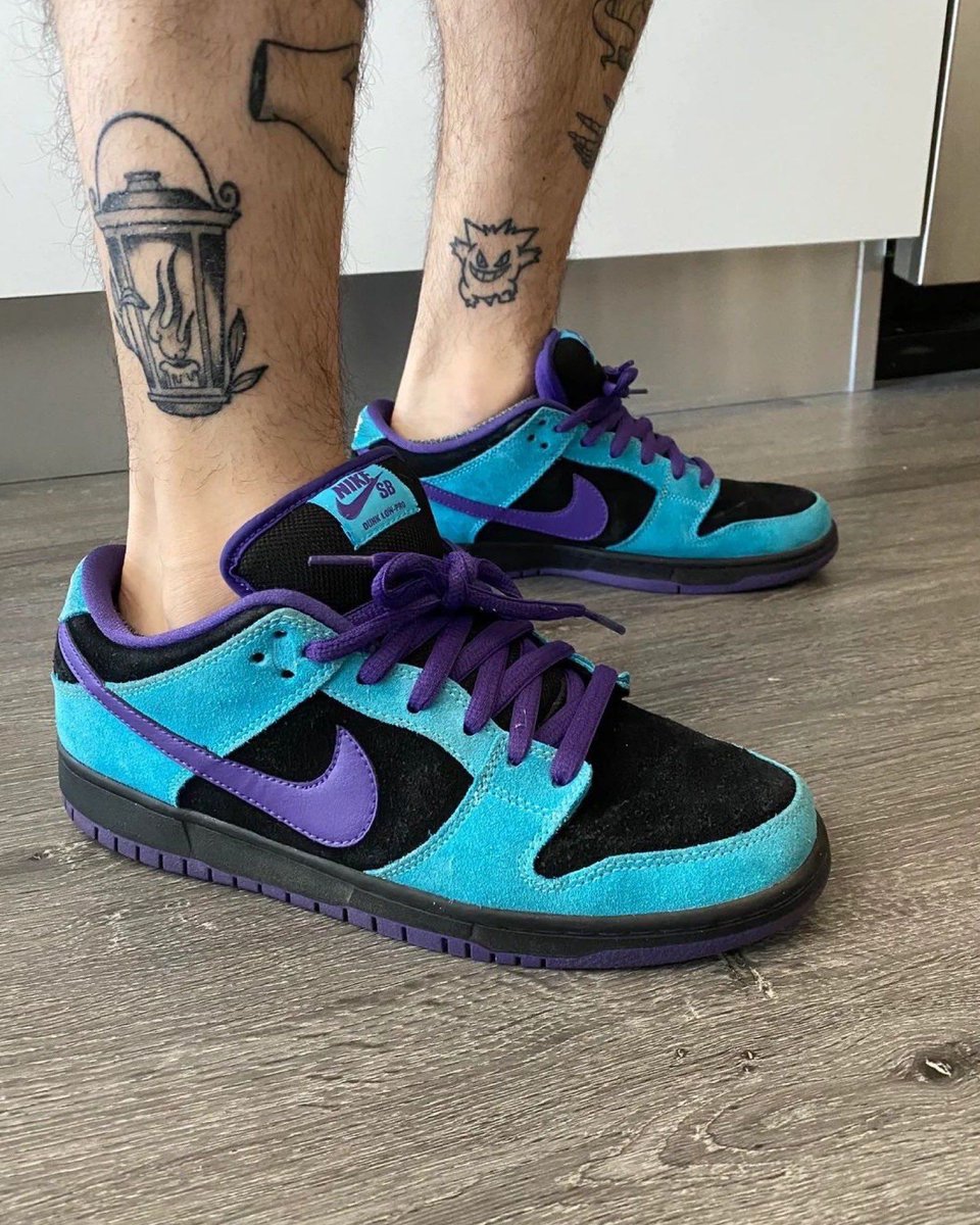 JustFreshKicks tweet media