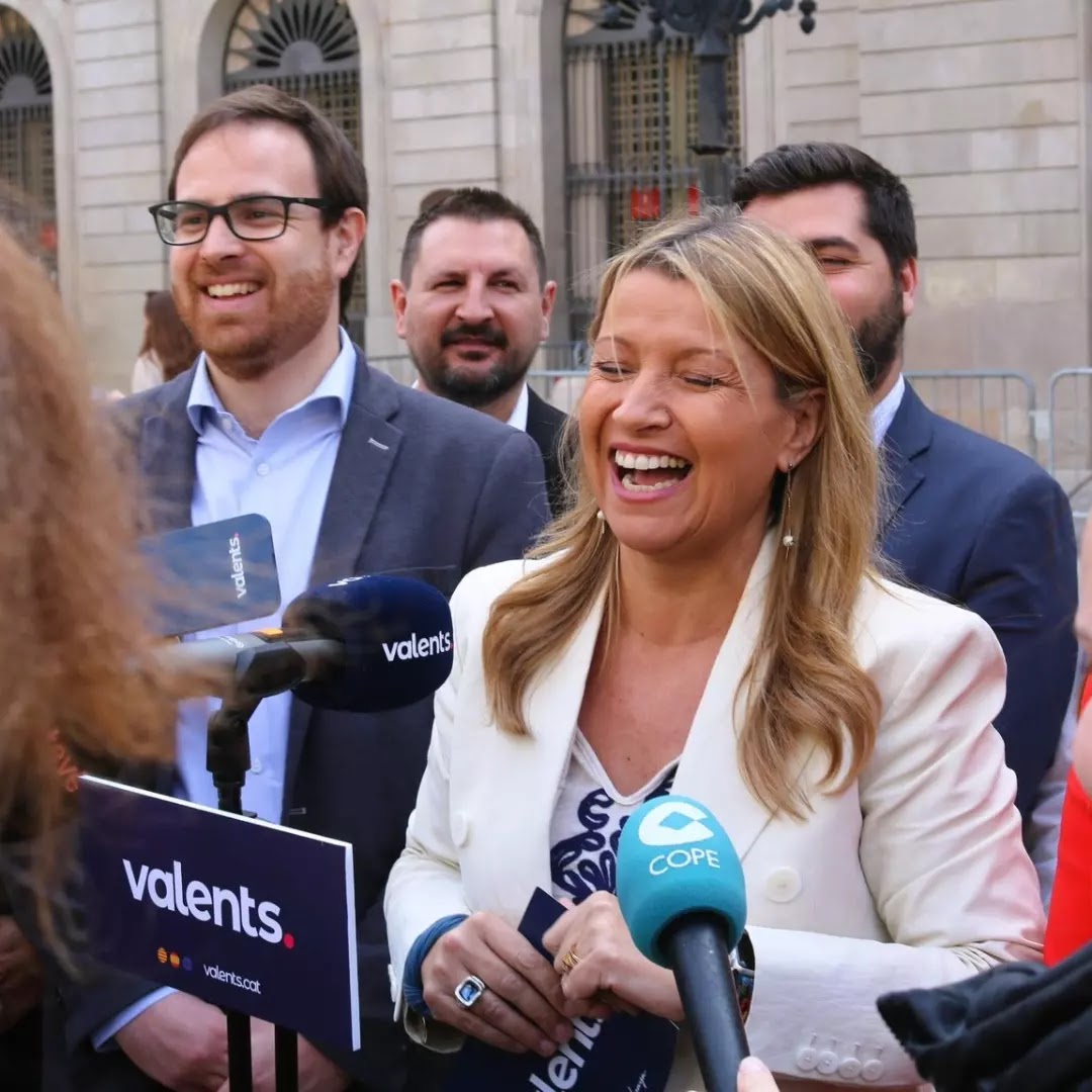 perinno's tweet photo. El #franquista #Anglada i el #pujolista #Mas (que ❌ la 🐀 #Puigdemont i tornarà de la paperera 🚮 a narcotitzar i #pujolitzar🇪🇦 50 anys més el país) volen rebentar l'únic partit que clama una #CatalunyaLliure. I @orriolsderipoll i @jordiaragonesm és mamen el dit! 🤣
©️perinno🏌🏻♂️ https://t.co/Q4HEKKUobg