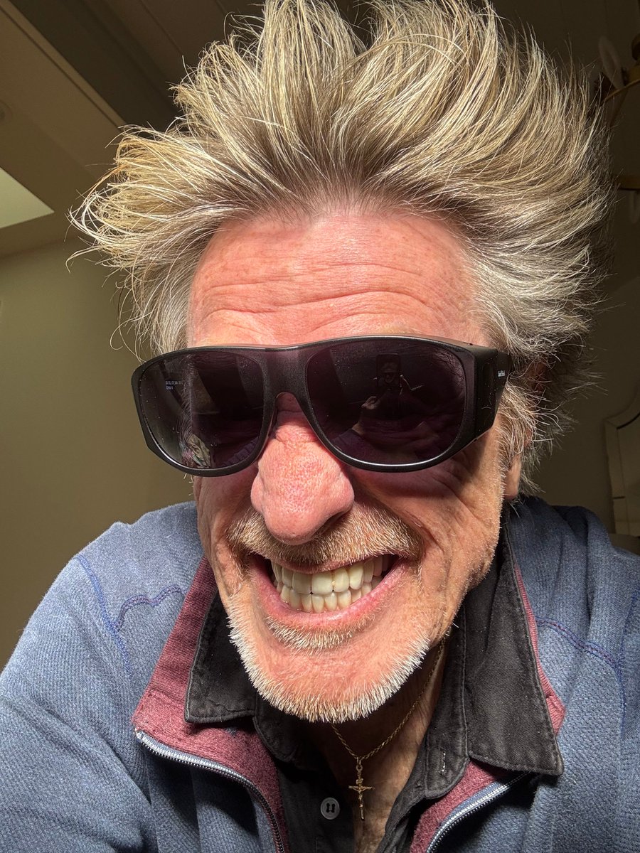 Ross Valory tweet media