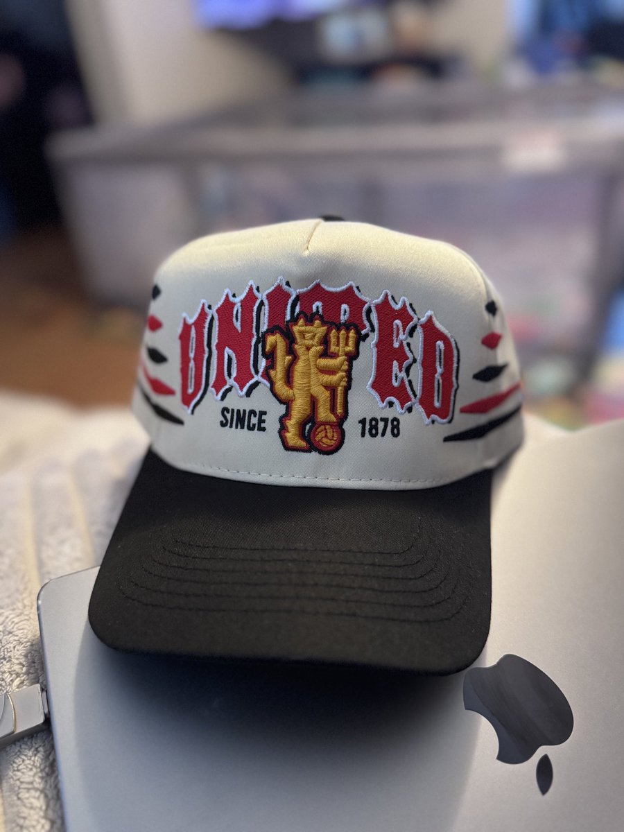 UTDFromAbroad's tweet photo. Fresh new lid https://t.co/lVQPK4AU8S