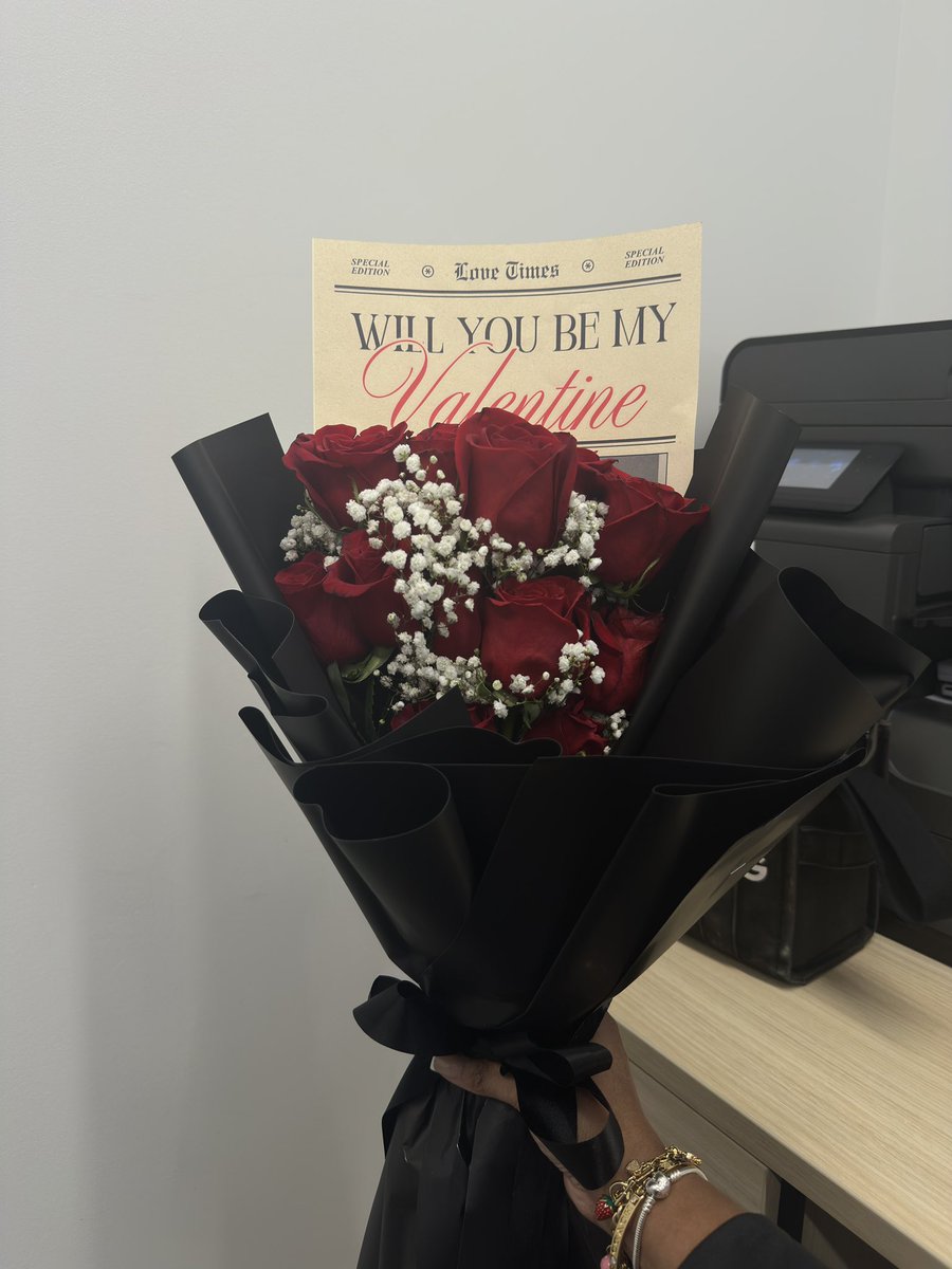 last wk I told my boo I’m not your valentine till you ask, and look what showed up to my office today. long stem roses special delivery 🥹💌