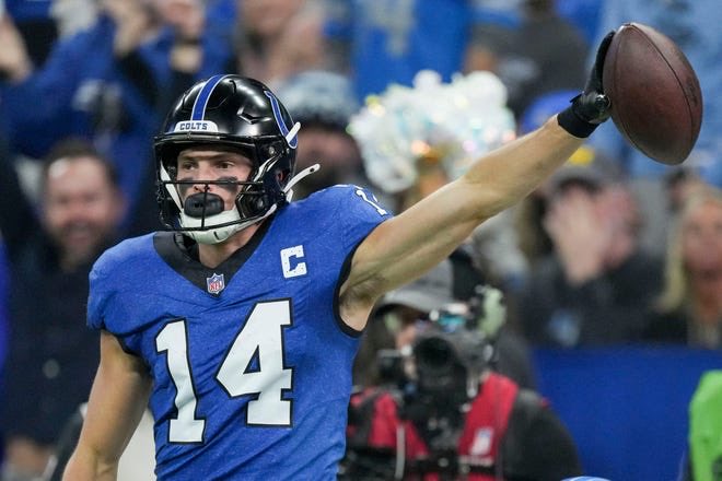 Who should be our top free-agency target outside of Tyler Linderbaum?