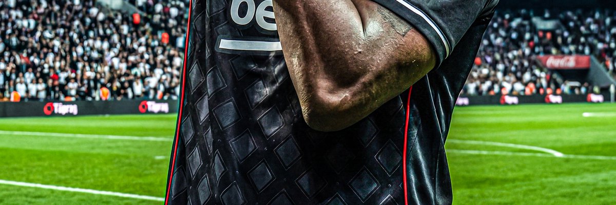 Tıkla ve Junior Olaitan'ı Beşiktaş formasıyla gör 🦅