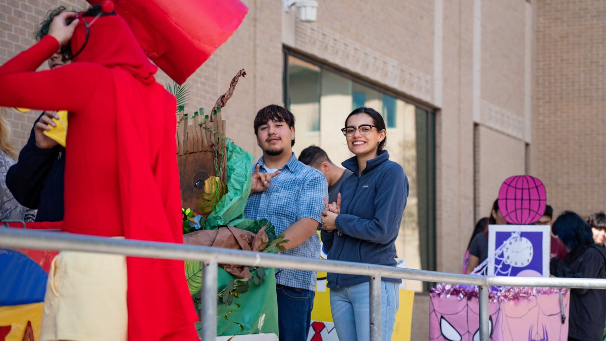 Texas A&M International University tweet media