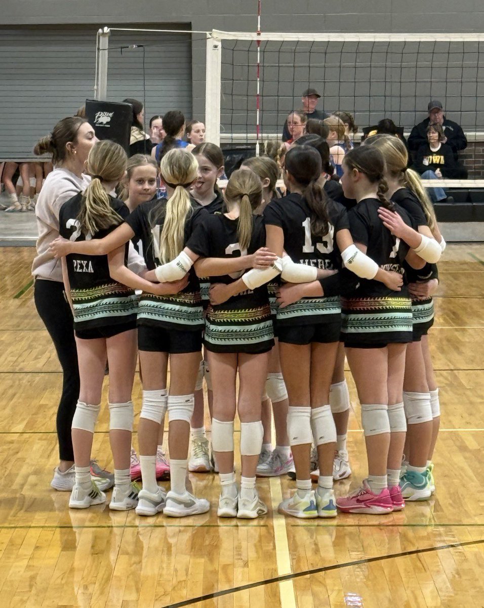 Club Iowa tweet media