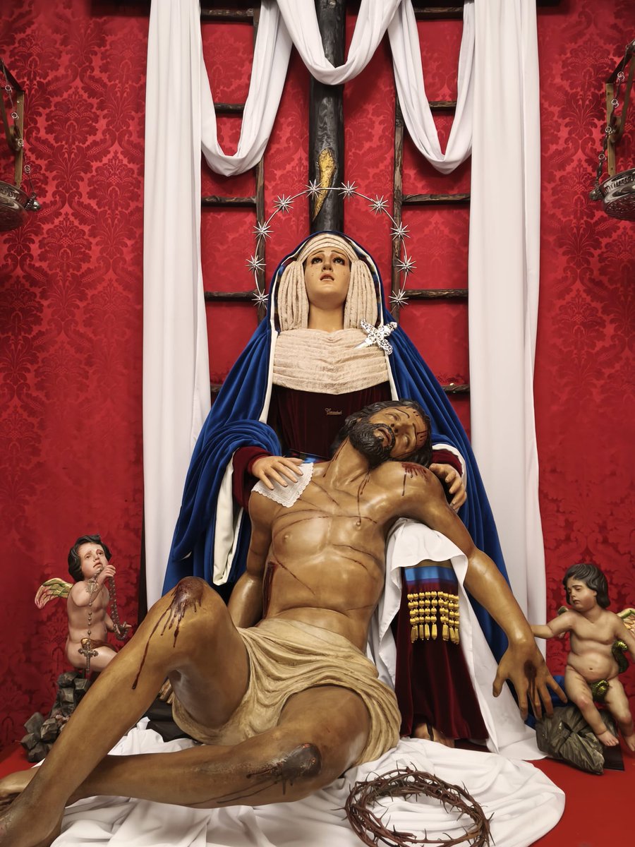 Alex27Sep's tweet image. La Santísima Virgen de la Caridad de la Hermandad de la Caridad de San Fernando, vestida de hebrea.