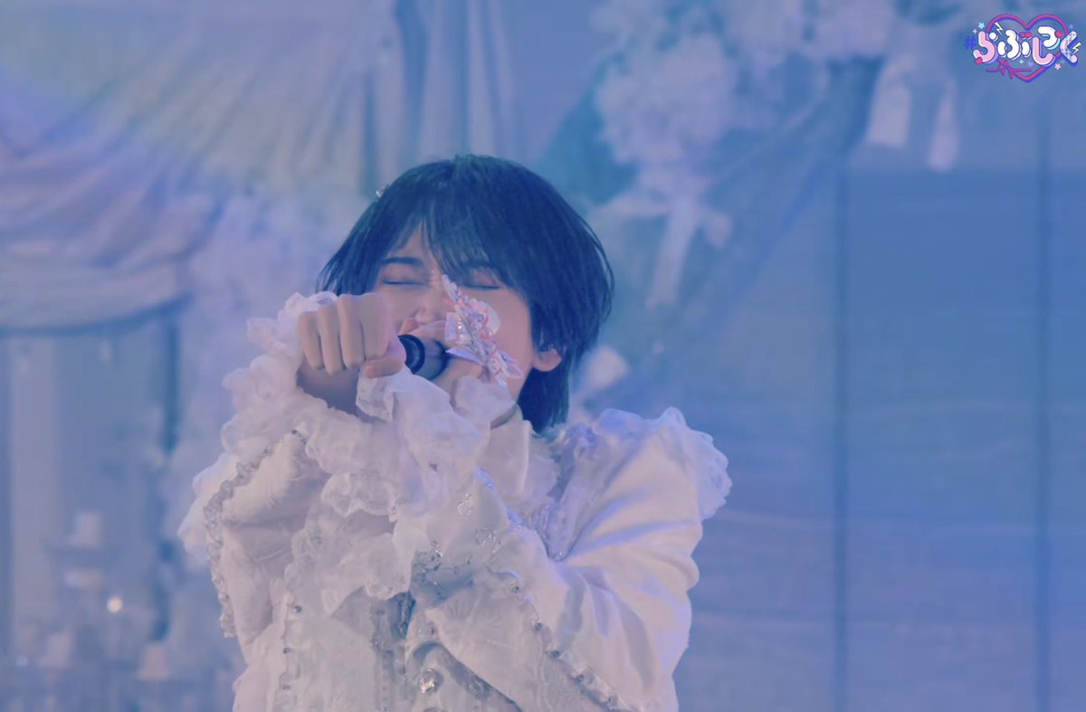 chamisan12se's tweet photo. 誤字あり再投稿
仕事終わってすぐアーカイブで娘とはにゃんの生誕ライブ観た👀
はにゃん、生誕おめでとう🎊 そしておかえり✨️やっぱり９人のらぶしっくは皆んなが楽しそうで観ていて感動した😭 たいようくんは変わらず全部が可愛いくてバブい天使で王子様だった😌
 #らぶしっく #メンズアイドル https://t.co/EDnPUKUeMT