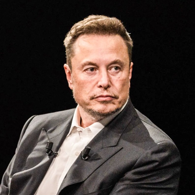 733hq's tweet photo. 🚨🗣️ Elon Musk: "I was a huge Manchester United fan, I still remember when Cristiano won us the UCL, he is truly the Goat". https://t.co/tR12iDSjaO