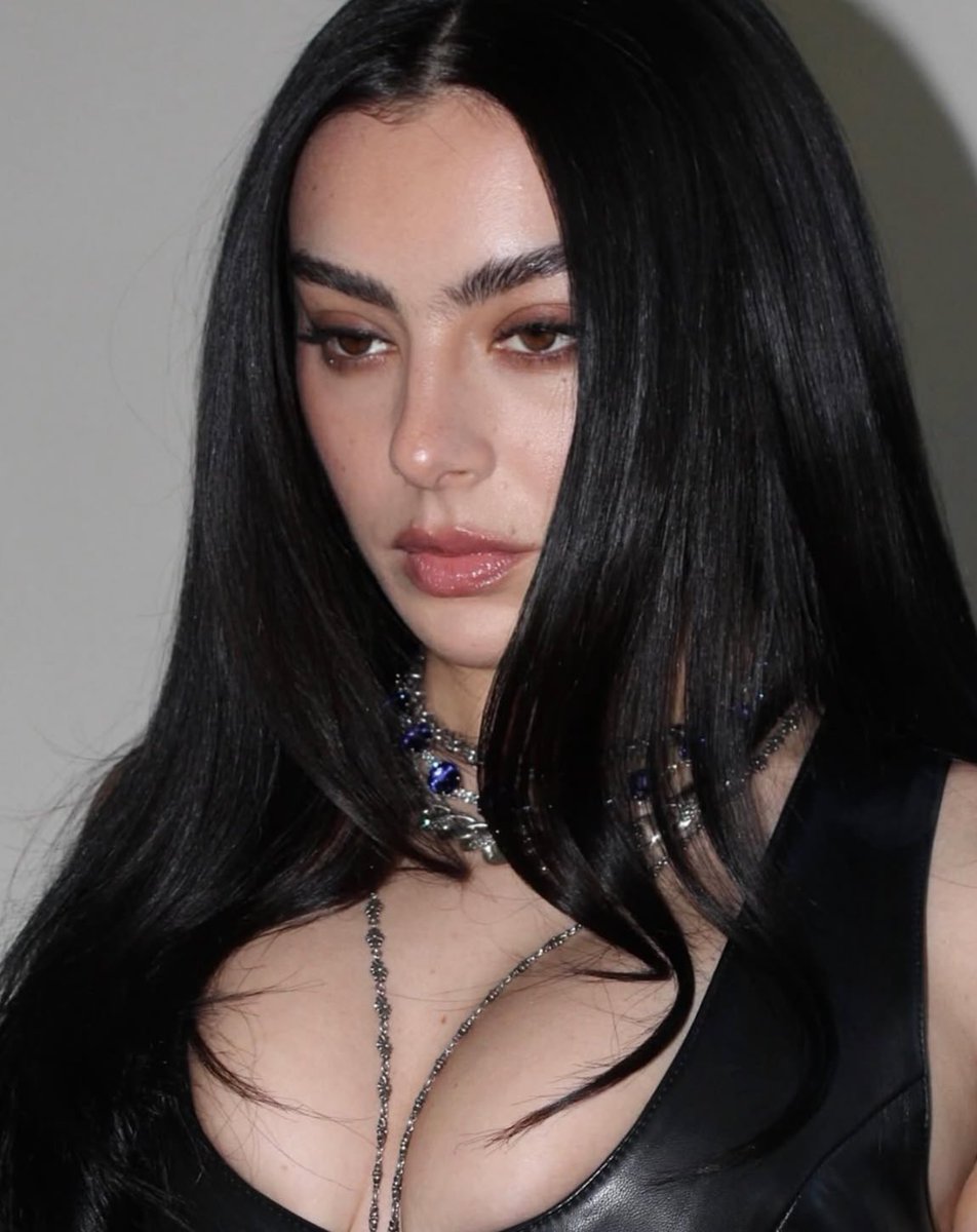 siegfriedkjs's tweet image. this is insane