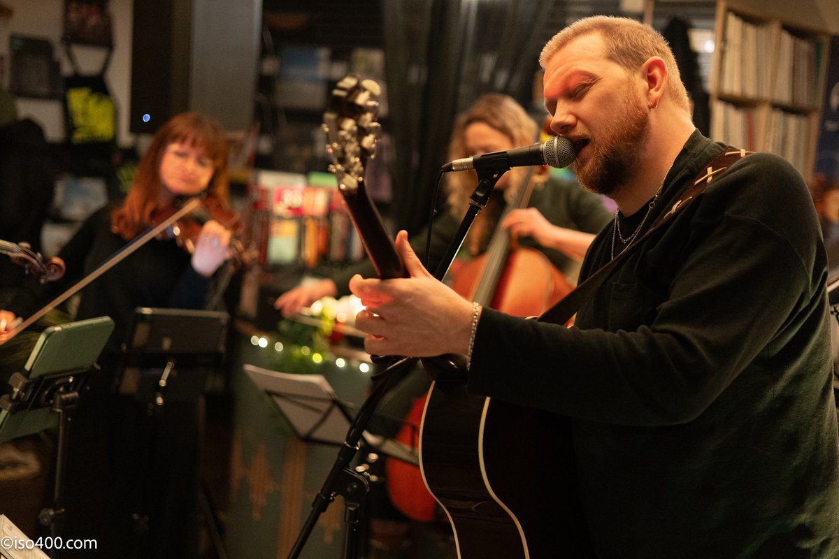 iso400 Mike tweet media