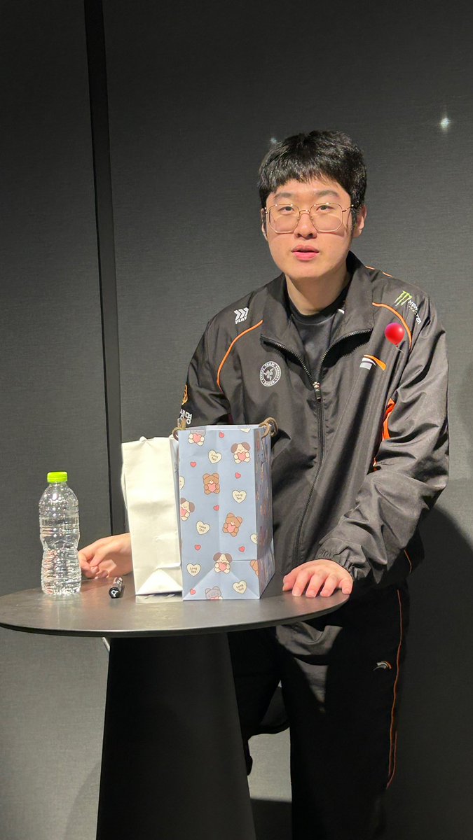 마냥¹⁰ tweet media