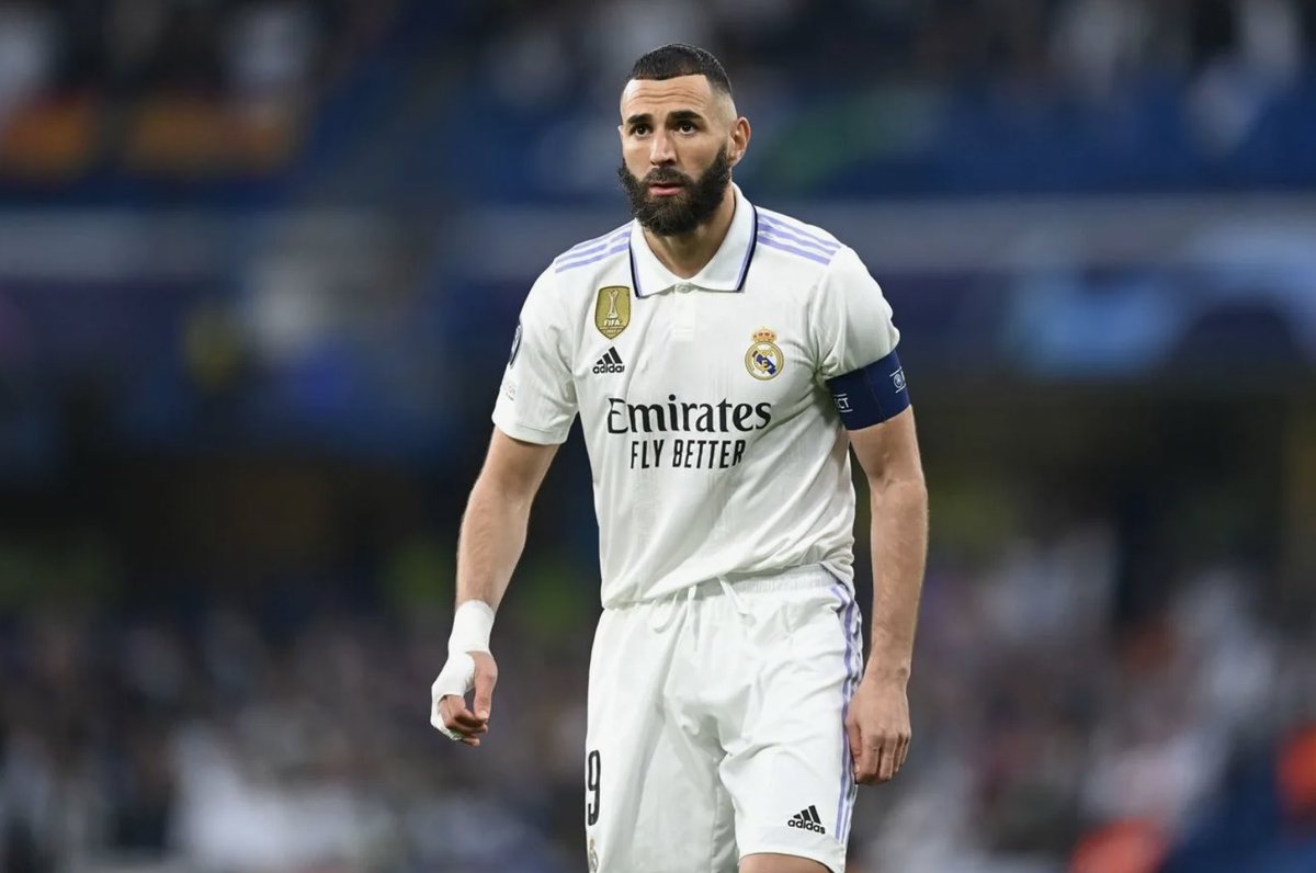 meeedo1994's tweet photo. 💙💙💙🤍🤍🤍🫶@Benzema https://t.co/NgnjVIM9Mi