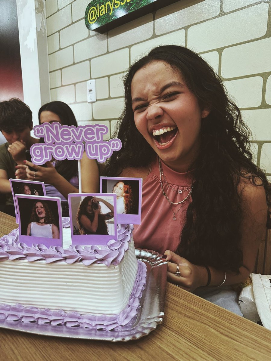 mavi ✩ tweet media