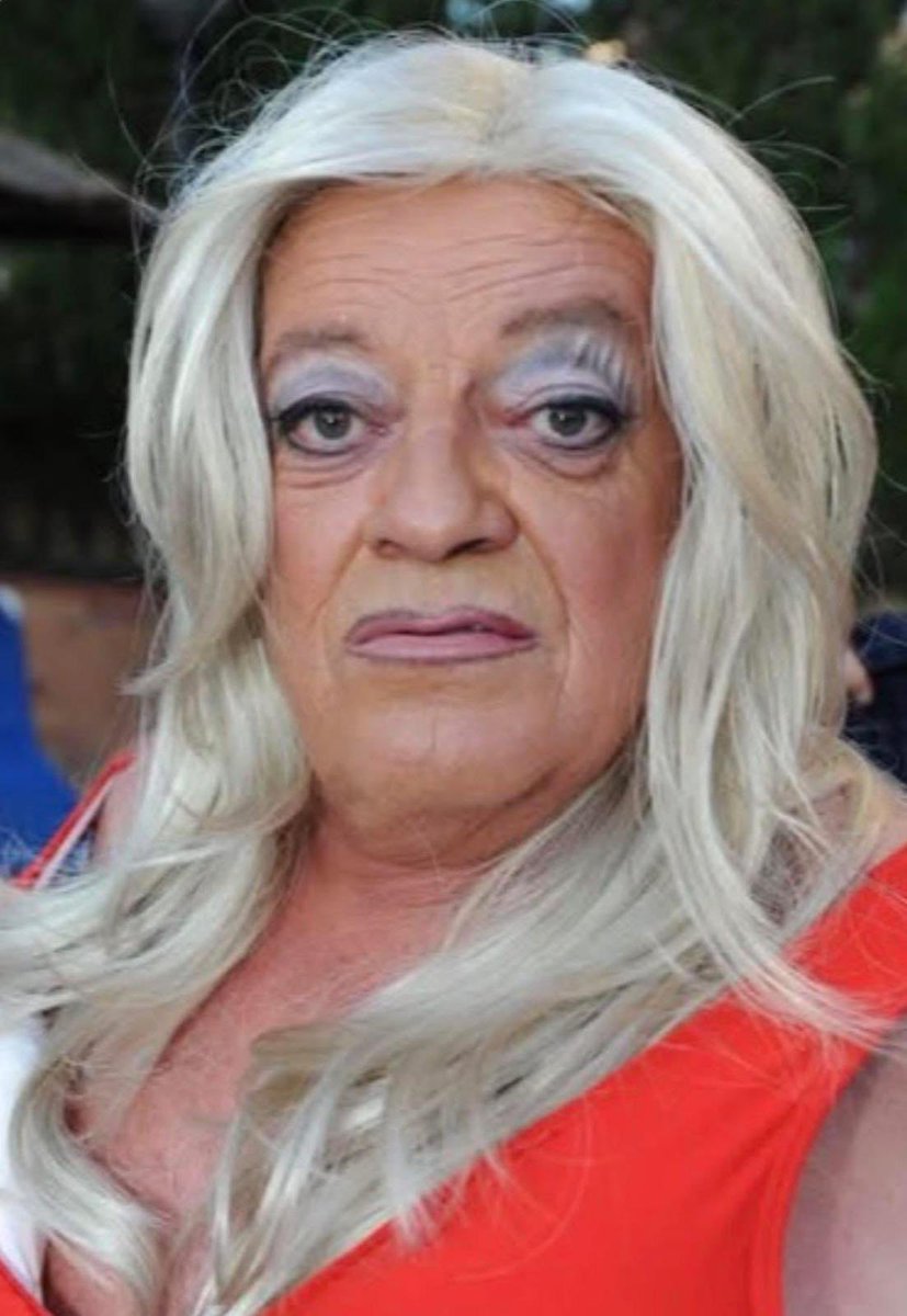 Happy Birthday to Gemma Collins who turns 45 today . Many happy returns 🥂🥂🍾🍾