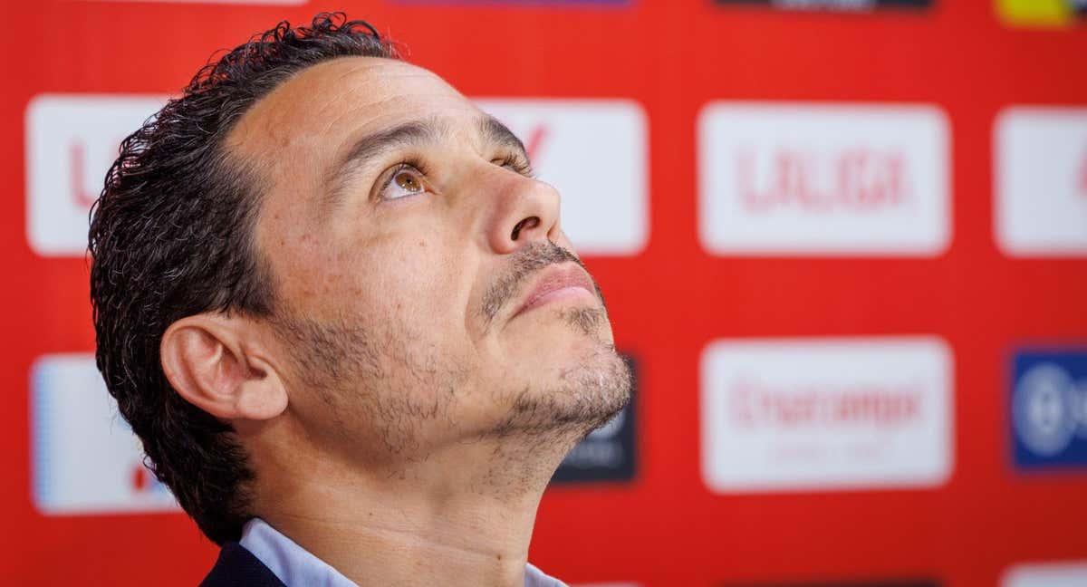 Maralm1's tweet image. El padre tenía un lema, el del hijo es "Lo peor está por llegar"
@SevillaFC