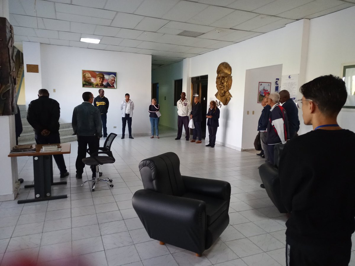 Secretaria del buró del sindicato de la DTGT dió a conocer la declaración de la CTC ante la escalada anticubana que solo tiene al odio como justificación.
 Ratificando el compromiso con la Patria ante las nuevas medidas de los Estados Unidos contra Cuba.
#CubaEstáFirme