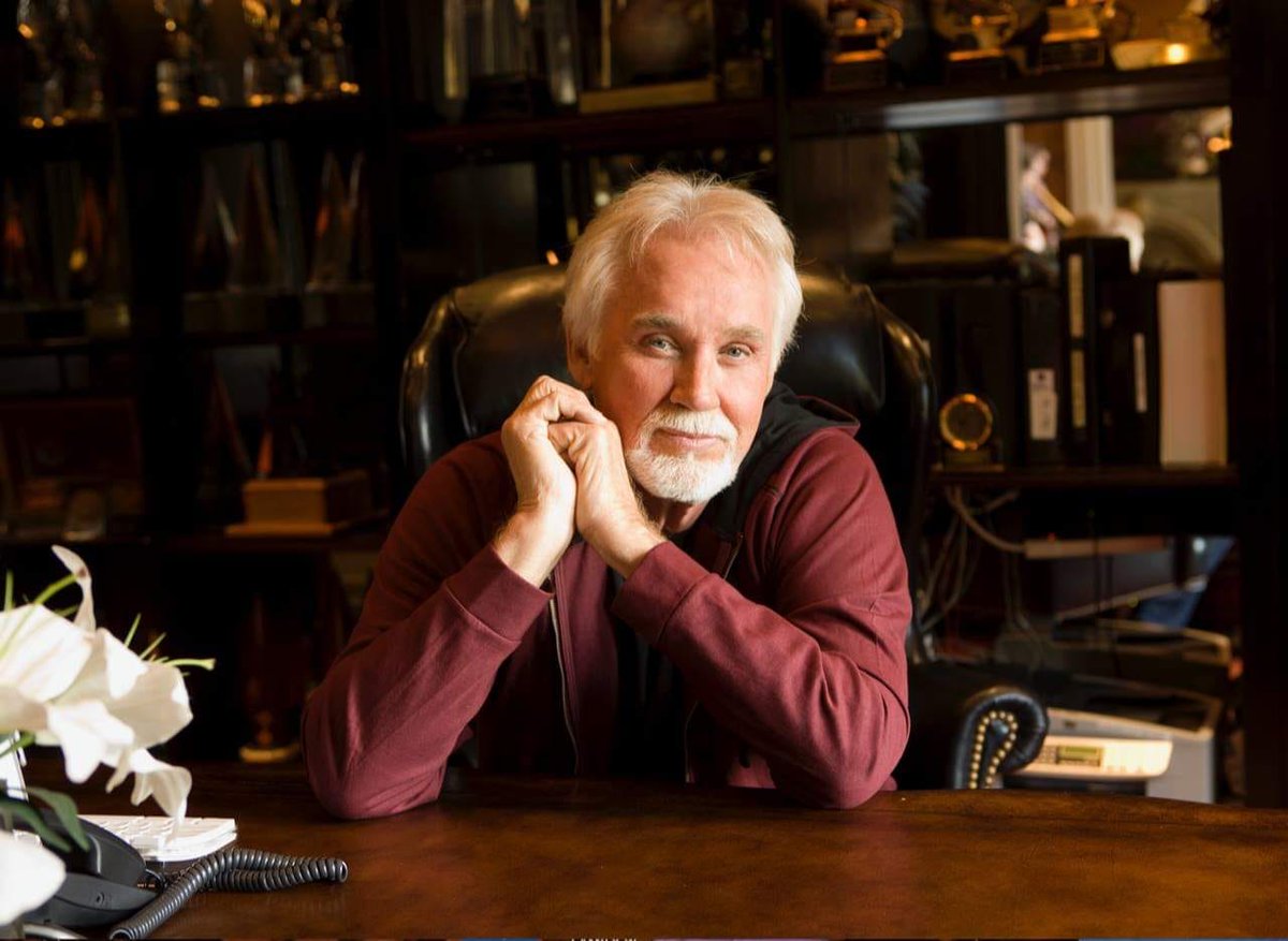 Kenny Rogers tweet media