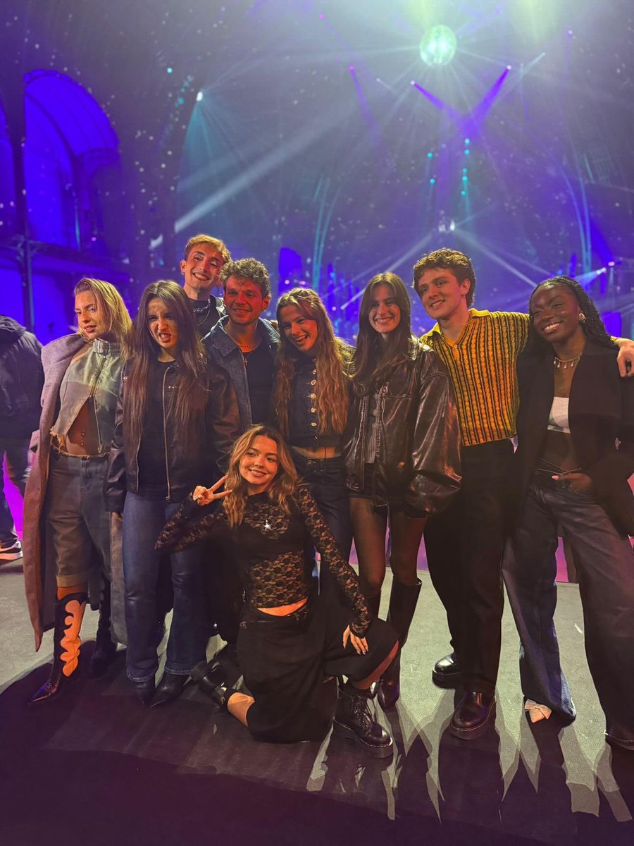 sarahcademies's tweet photo. j’ai vraiment trop aimé cette promo 🫩 #staracademy https://t.co/wYGnO0kiIi