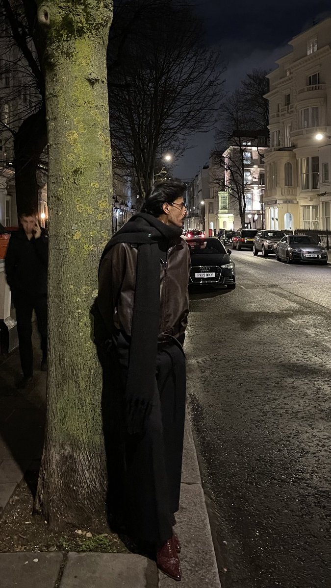 Mkzeii's tweet photo. late night 🇬🇧 https://t.co/DePIJ8SyaM