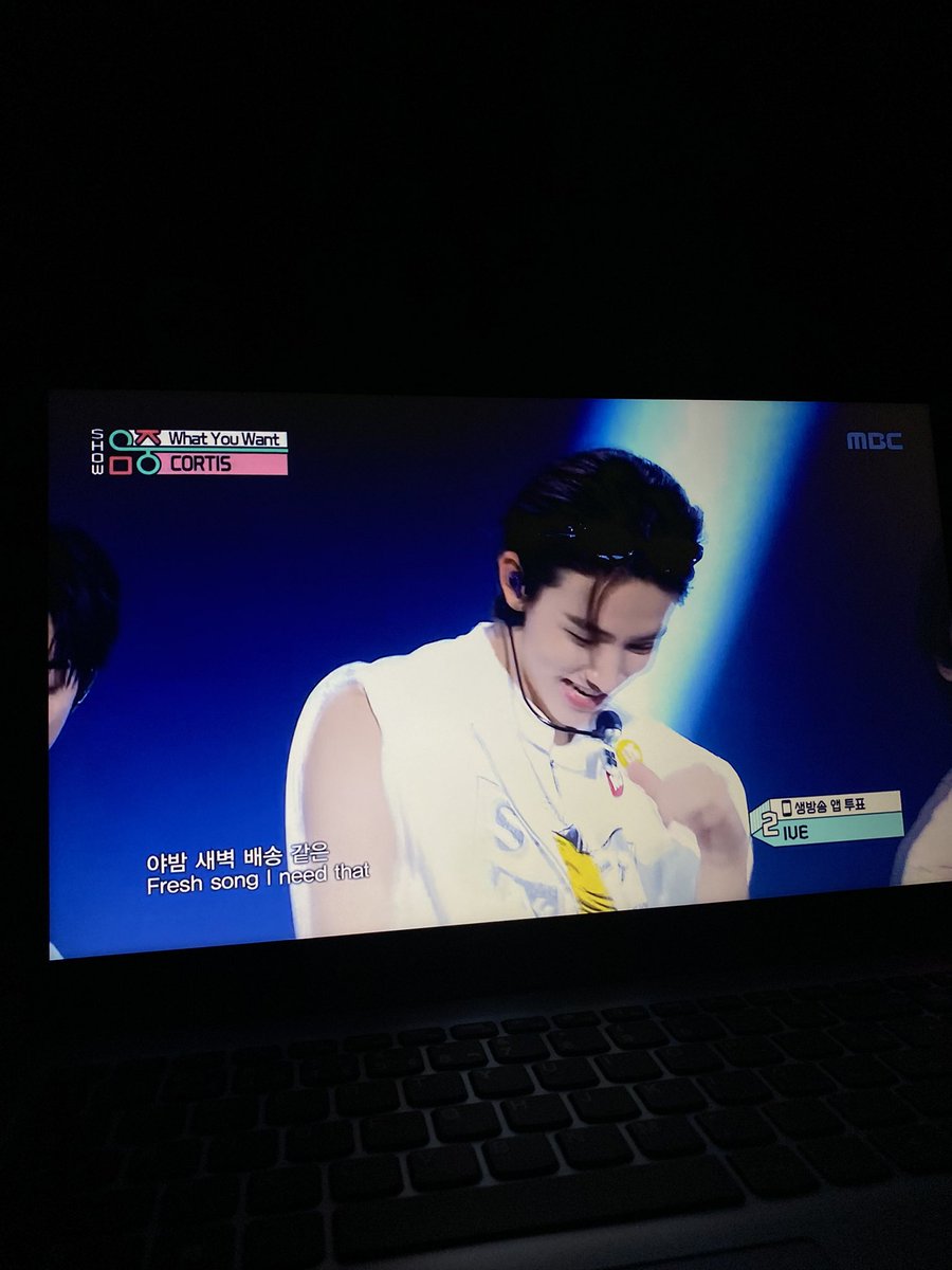 thvcent's tweet image. vendo a melhor performance ja vista em todos os tempos do universo