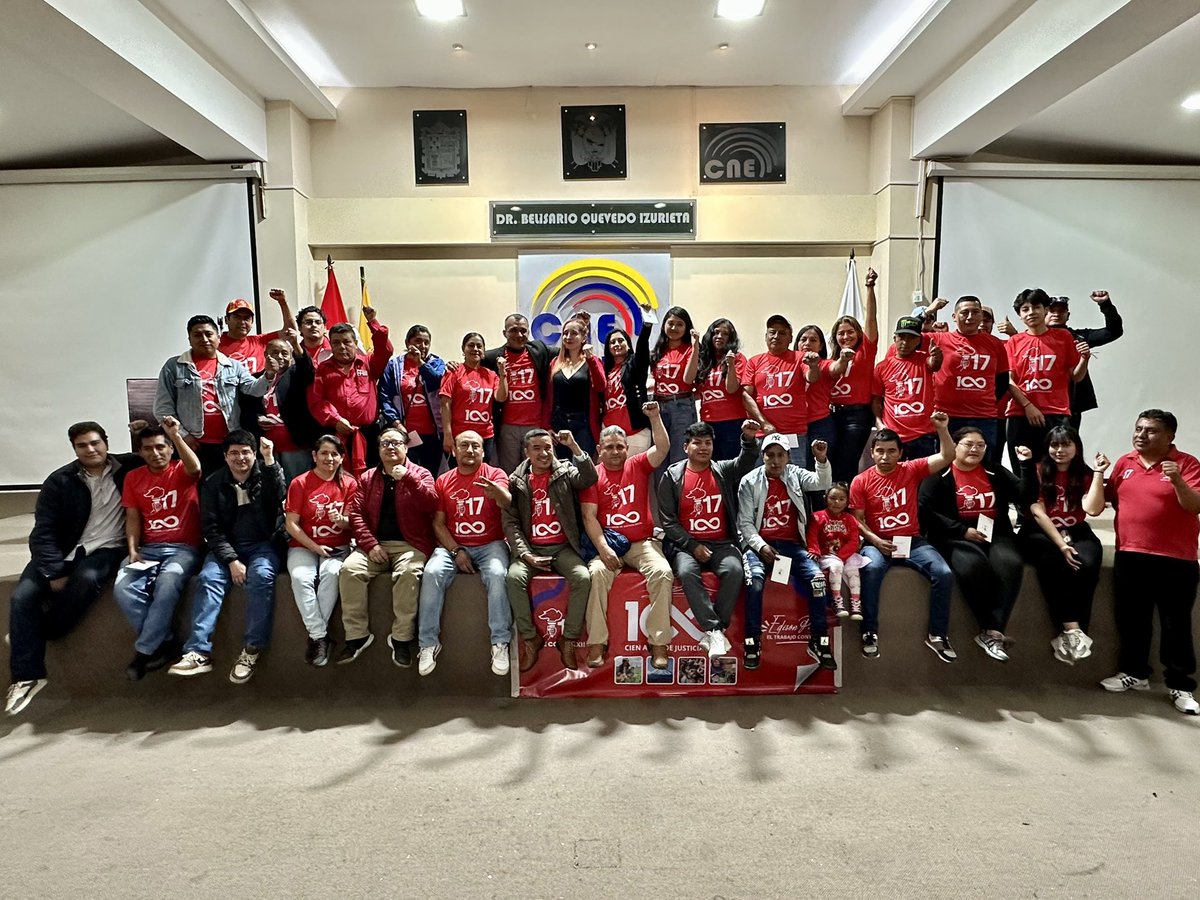 #PSECentenario🚩
El PSE continúa fortaleciéndose saludamos con entusiasmo a la nueva directiva en Cotopaxi encabezada por el compañero Milton Rodríguez elegido por nuestra militancia
Seguimos construyendo un Ecuador más justo y solidario
#PSENacional
#LaNuevaPolítica
#PSECotopaxi