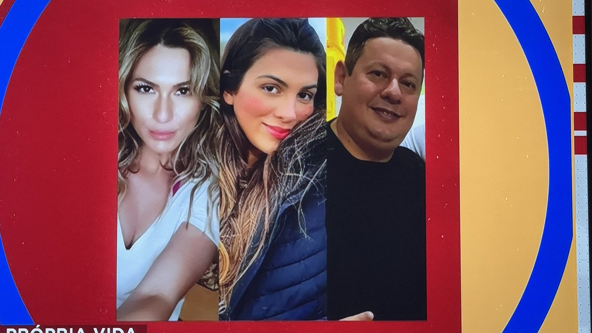 fernandeswbr's tweet photo. Mulher tá passando fome no Brasil memso, ou é por puro interesse financeiro. Como duas mulheres lindas dessas dão chance pra um cara feio desses?! Ambas separaram e estão na justiça com prejuízos! 

#liviaandrade https://t.co/CdE2GI7q5v