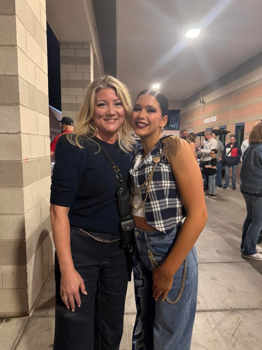 MRomeroNV's tweet image. Congratulations to Foothill High School Varsity Dance Team who are now on their way to the National Championships in Orlando! They gave an awesome preview of their performances last night at their send off! Good luck girls!!
#dancechallenge #foothillhighschool #hendersonnv