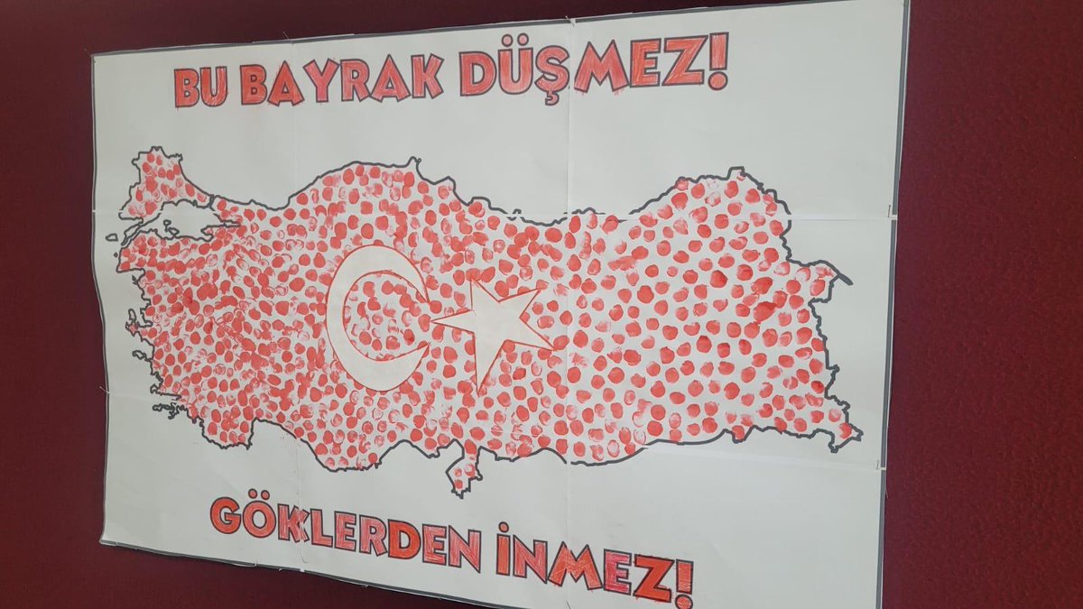SehitErhan's tweet photo. #YuereğimizBayrakGeleceğimizVatan
#AyYıldızGöklerdeBirlikKalplerde
@tcmeb @Yusuf__Tekin @mebtegm @GelendostK @ArsoyMehmet09 @ispartamem @GelendostMem @ayhankyrn @HalisBilgin32 https://t.co/phNcdkIUMD