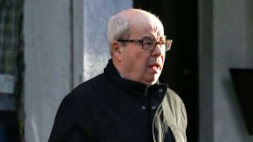 FonsiLoaiza's tweet image. Se cumplen 46 años del asesinato a la estudiante vasca Yolanda González. Su asesino Emilio Hellín de Fuerza Nueva la secuestró, le dio dos tiros en la cabeza y abandonó su cadáver en una cuneta. Ha trabajado para la Policía y la Guardia Civil. Impunidad.