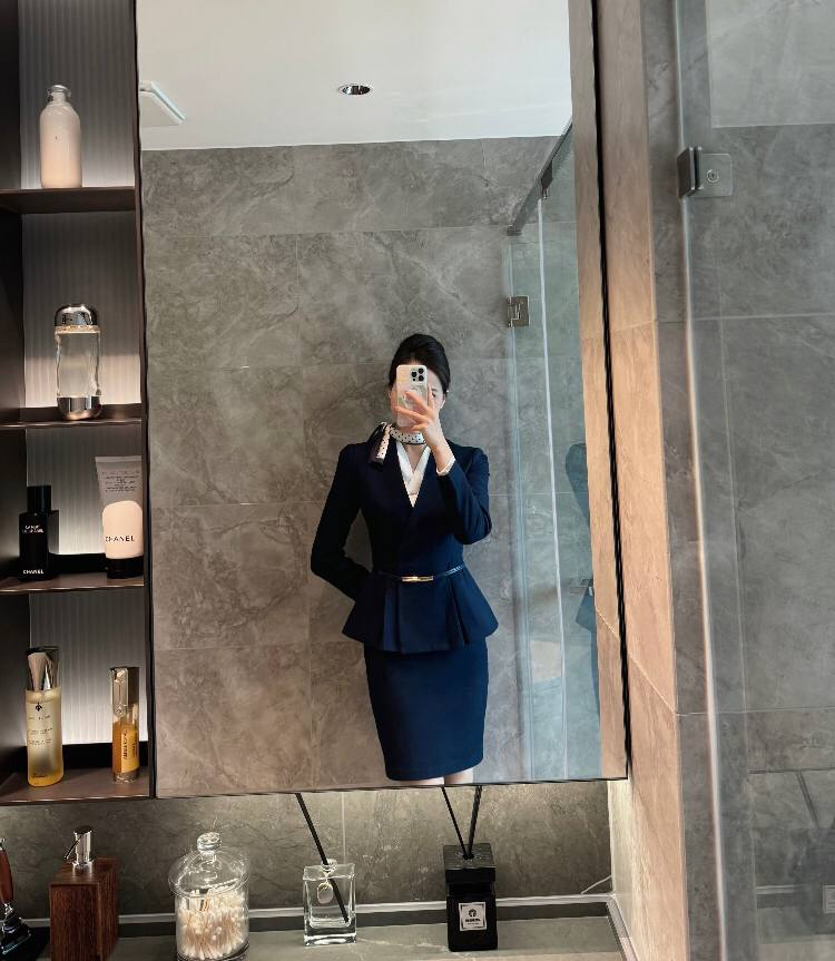 bubun1192's tweet photo. 别怪命运颠簸 这样当下次风雨来临的时候你才会知道你真正想要什么 https://t.co/ERiqVIQTii