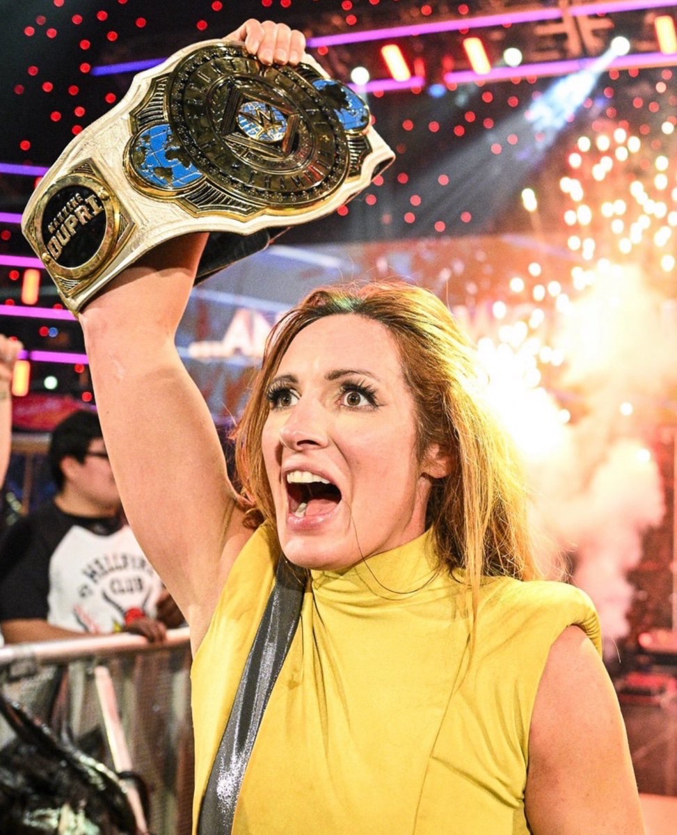 Becky Lynch announces she won’t be on Raw tonight

“I am in Los Angeles having an emergency meeting with some of the biggest lawyers in the business”
