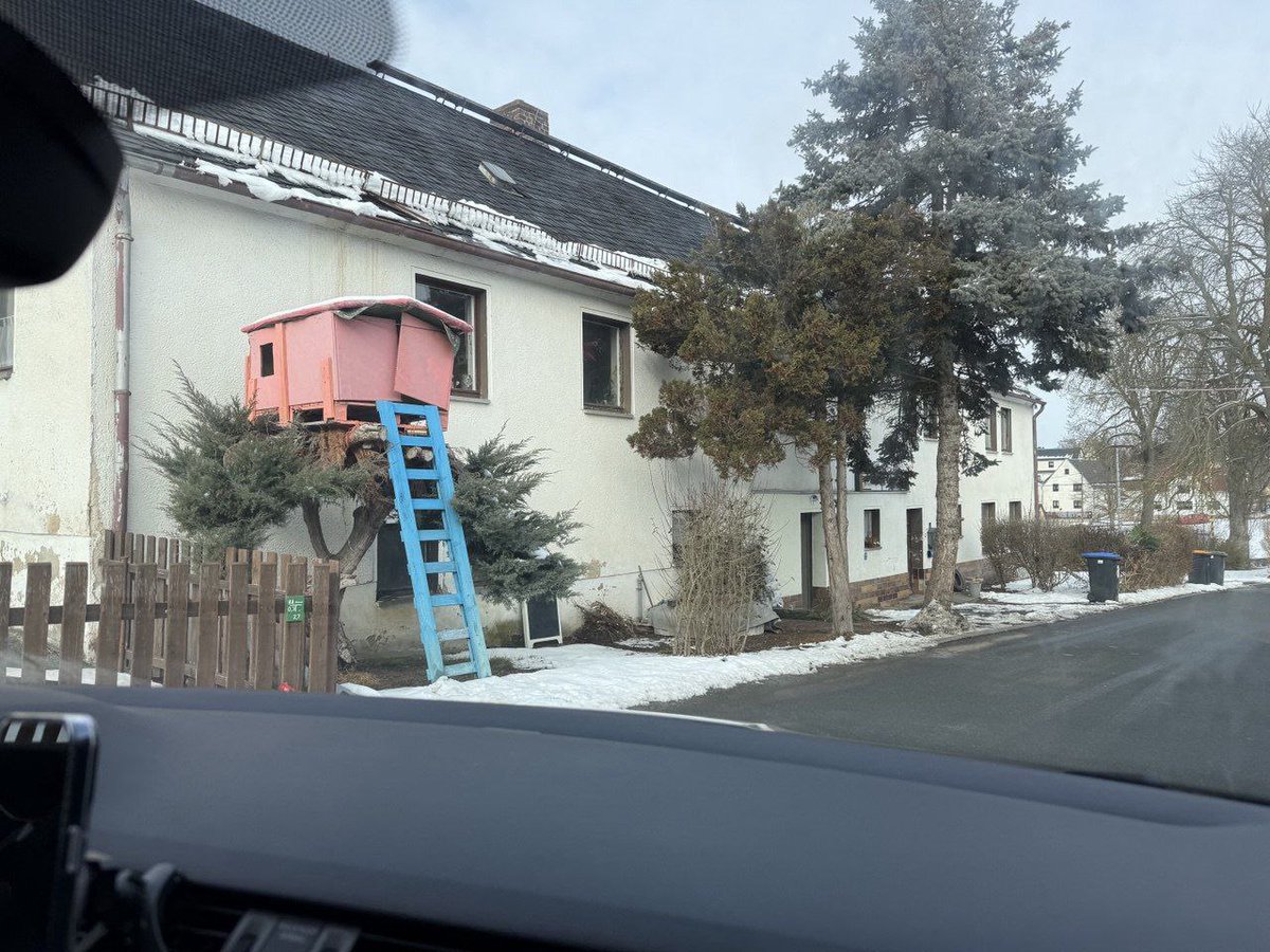 ѕραηηєяяαυρє tweet media