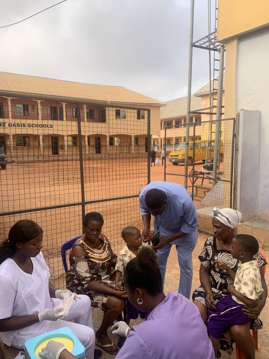 ogedegbe_james's tweet photo. Out here at Emuhi ward Ujolen settlement, Esan west LGA to supervise the vaccination exercise at greater delight academy. The kids were telling me that the vaccine was sweet. Measles rubella vaccine is safe and effective. 9month- 14years. #viralvideos https://t.co/r1o4yzjwSo