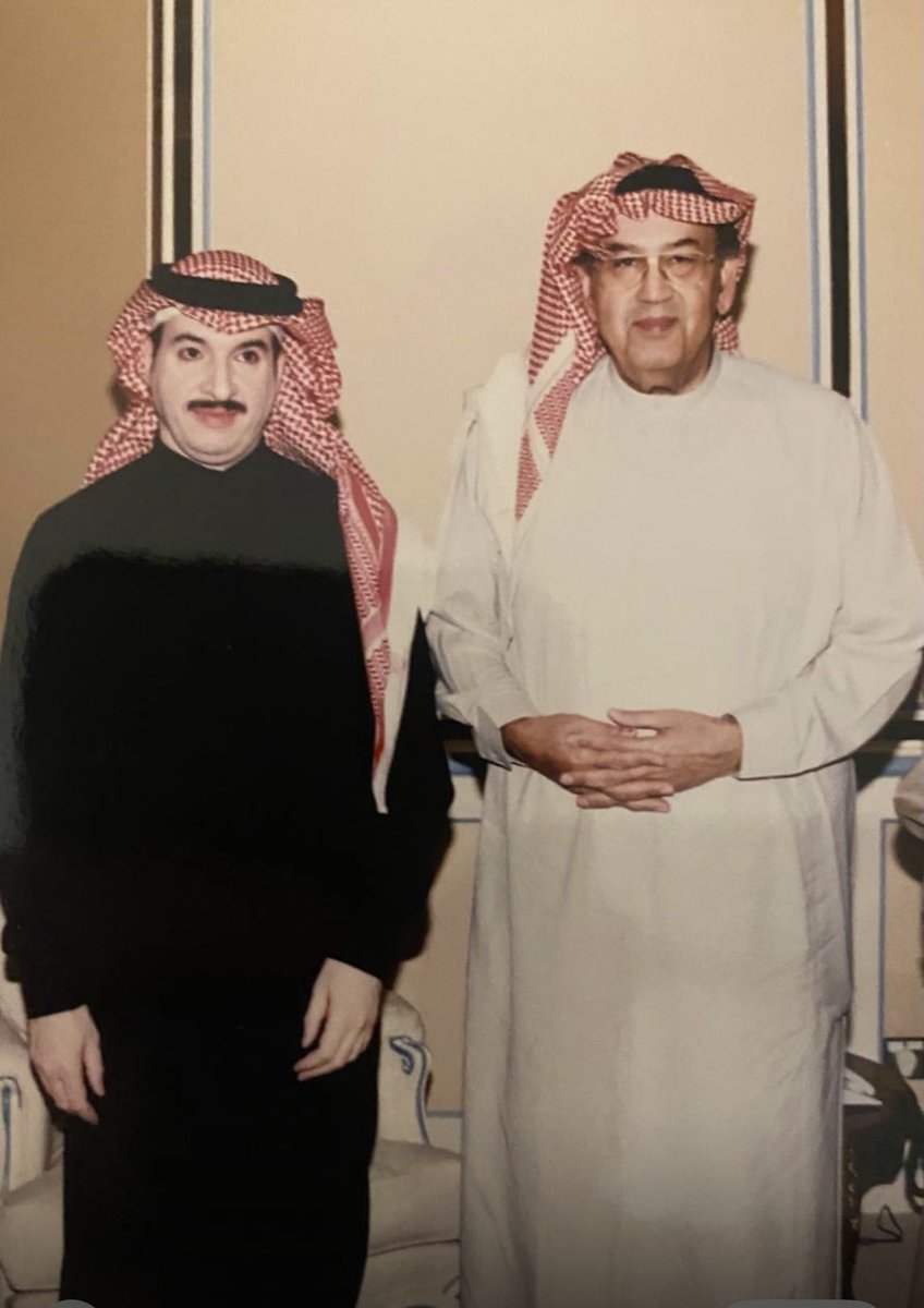 Ibrahimalamrot's tweet photo. ذاكرة
-
رغم علمي باعتذاره المبدئي عن عدم حضور المناسبات الاجتماعية فقد دعوت د. غازي القصيبي لزواج ابنتي ببطاقة معتادة لإحاطته فقط فبعث لي خمسة خطابات تهنئة :

لوالدي "رحمه الله"
لوالد العريس
لابنتي
للعريس
لي 

مع أمنياته ودعواته …
-
غفر الله له.
—
كان كبيرًا في كل شيء ..
.. https://t.co/qstNTL8HOy