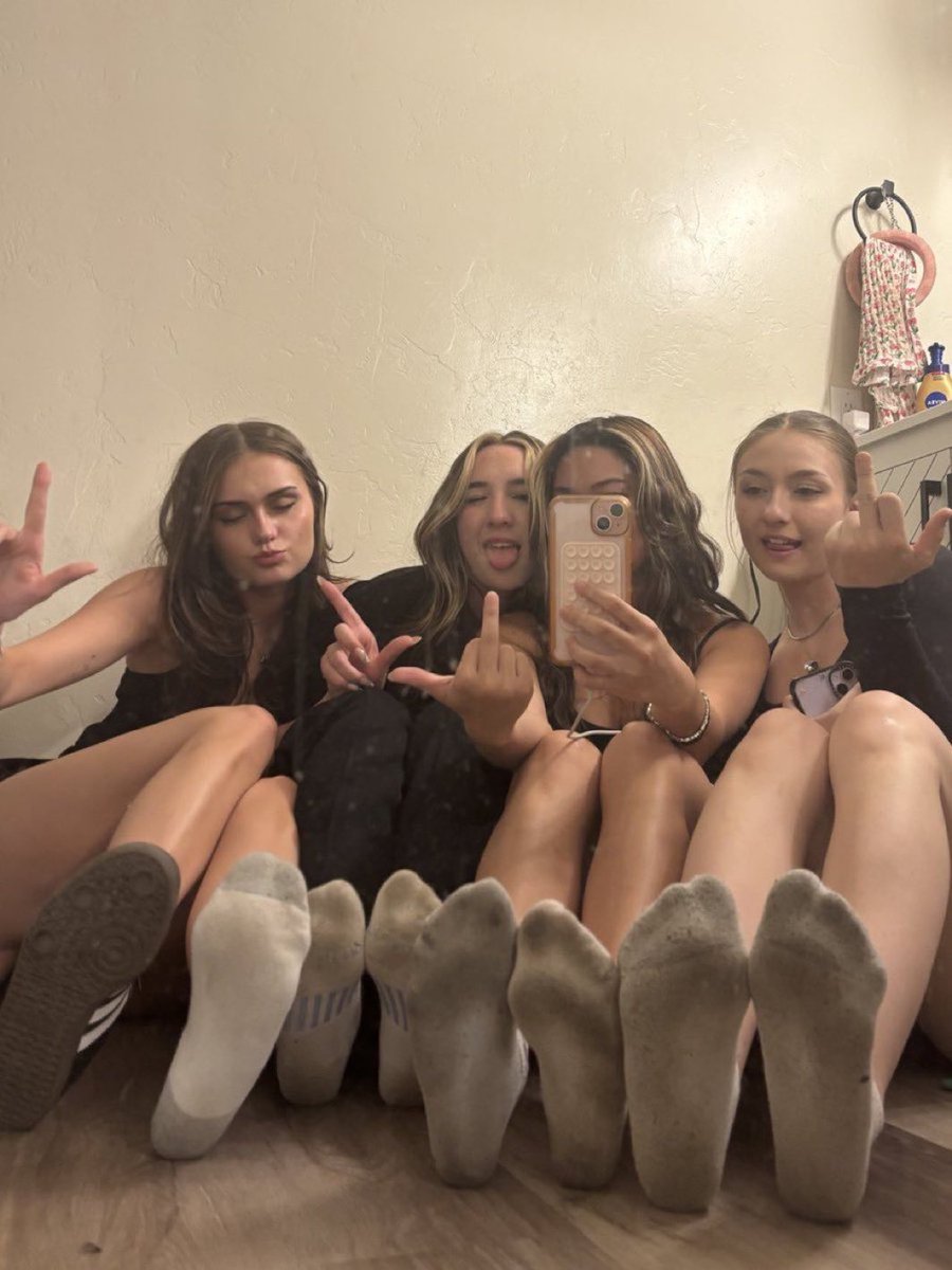 Would you let a female student first shut you out and then take advantage of you? ❣️