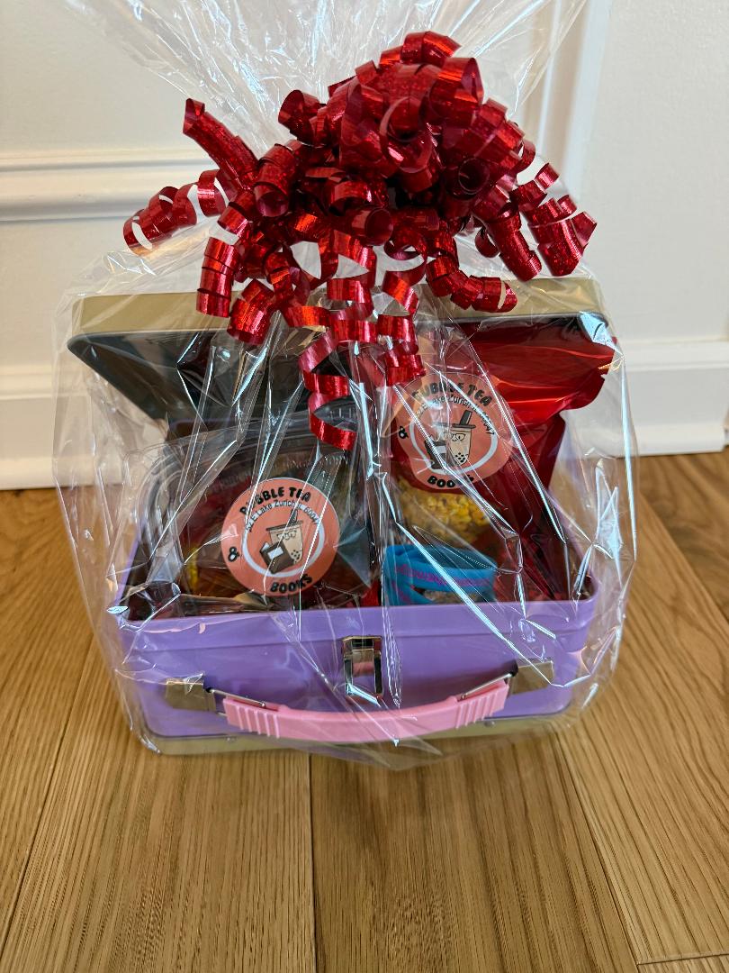 LZ95JoaniesCloset tweet media