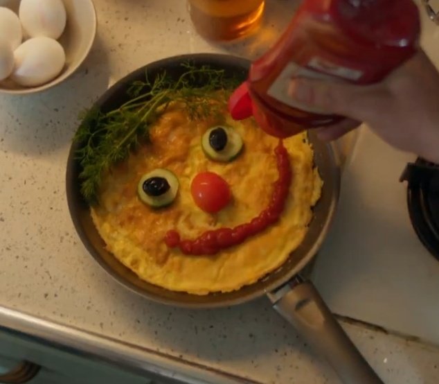 Uzak şehirde yüzü gülen tek şey omlet amk