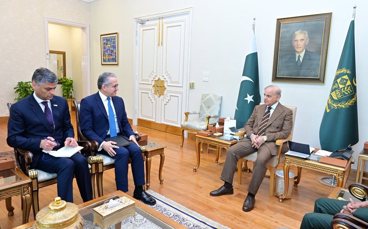 Inspiring exchange with <a href="/CMShehbaz/">Shehbaz Sharif</a>, Prime Minister of Pakistan, to advance concrete cooperation on education, especially for girls, heritage preservation and promotion, and digital governance.

<a href="/UNESCO/">UNESCO 🏛️ #Education #Sciences #Culture 🇺🇳</a> stands with Pakistan in advancing the “Uraan Pakistan” strategy, working