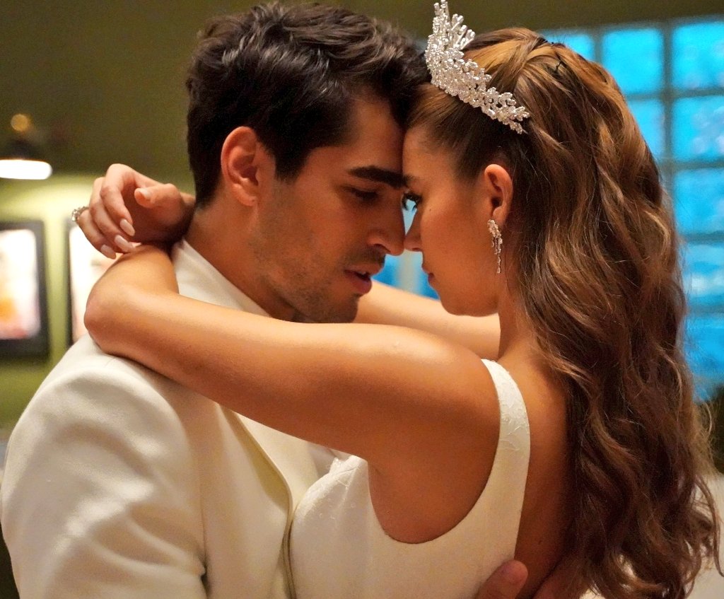 #Seyfer #AfRam
    Casal lindo! 💎💞
     🤵👰🏼‍♂️💍💐💙🤍
