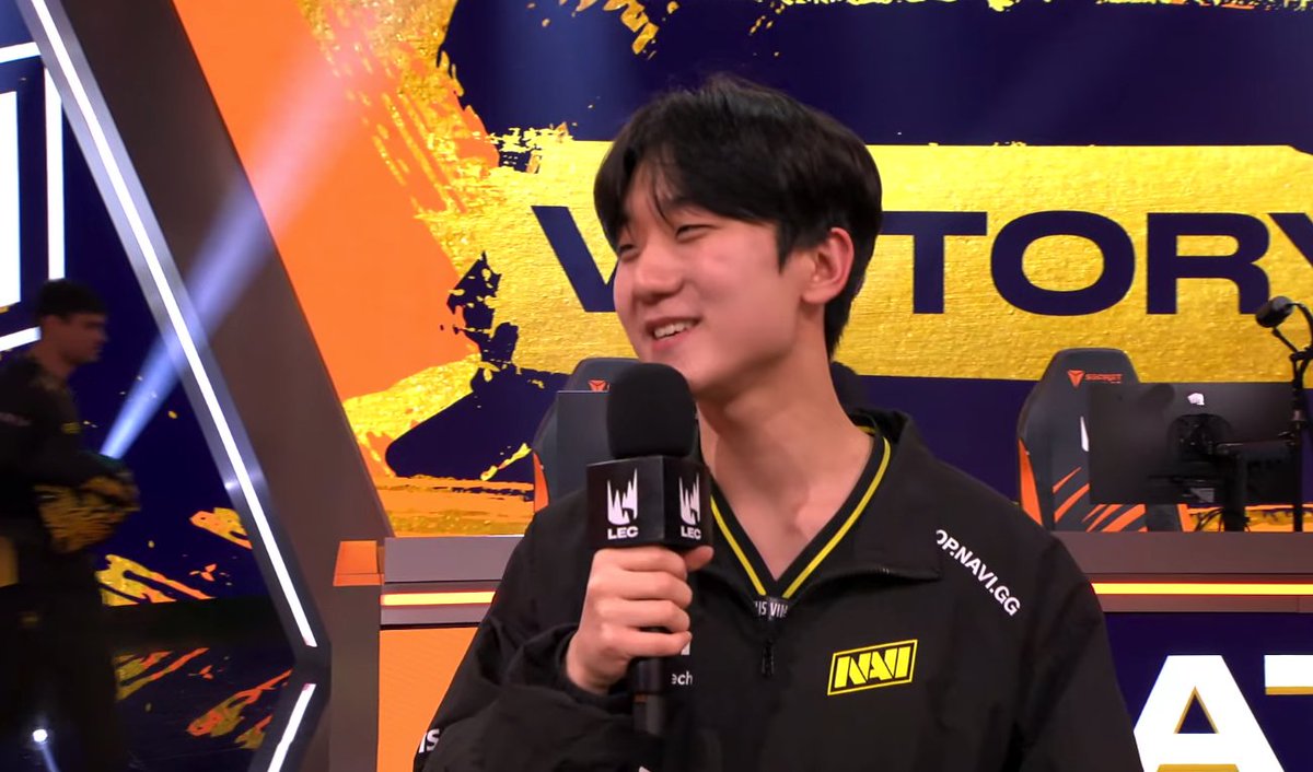 Katri_Marcell's tweet photo. Knowing that Poby is happy makes me happy too 🥲
Protect him at all cost! #NAVIWIN https://t.co/dic9qrCal3