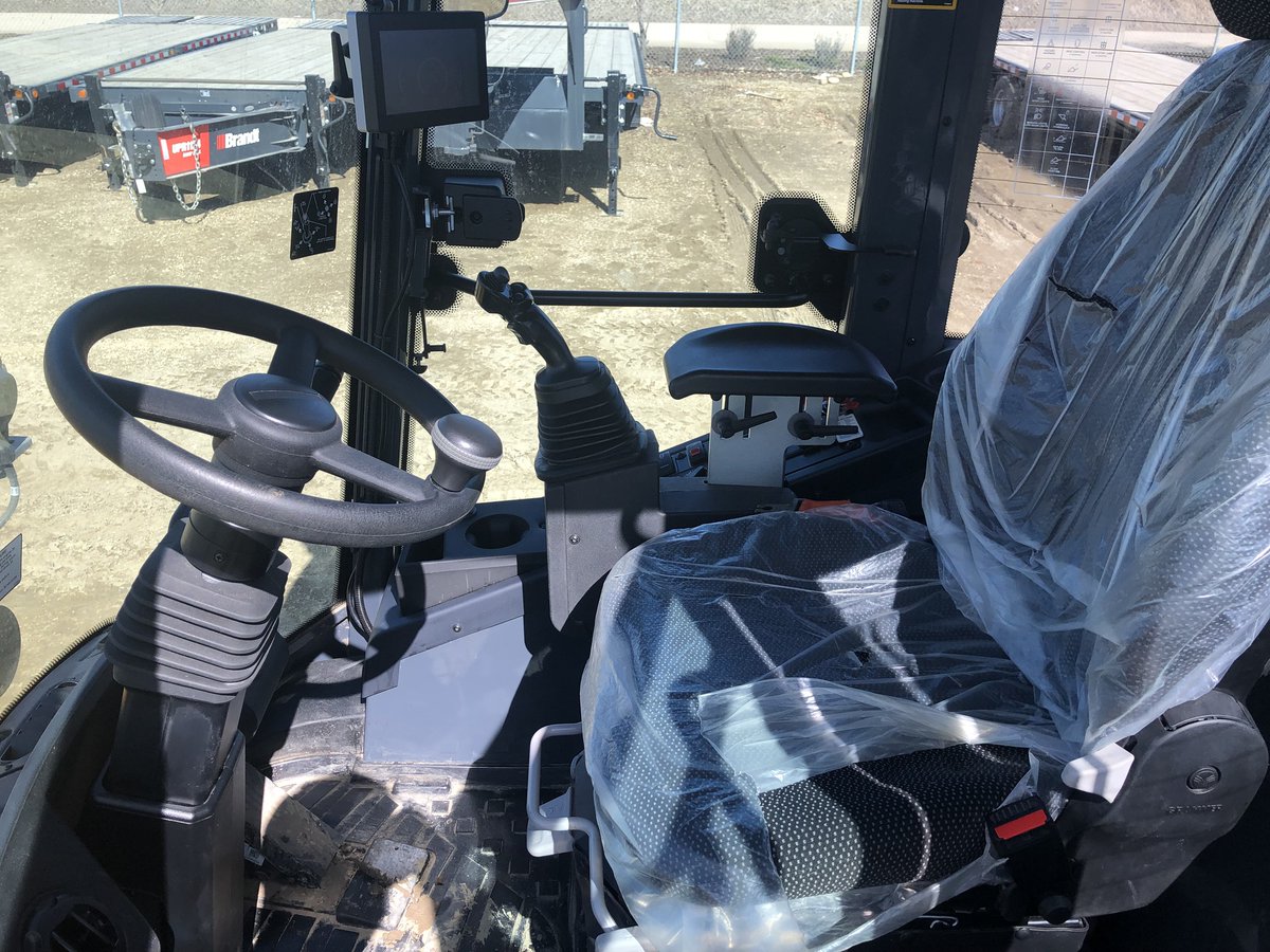 This small but mighty unit is ready to tackle any job and backed by factory warranty until 2027! Take a look at this 2023 John Deere 244L available for only $165,000 in Red Deer, AB: bit.ly/4t7WOnP