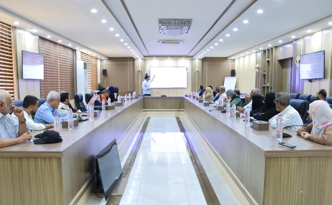 UNDPYemen's tweet image. Our #AFH Project, funded by @bmz_bund thru @kfw_fz_int, hosted a workshop presenting the Strategic Framework for Capacity Building at Aden Fish Harbour. 

The event brought key stakeholders together to support #SustainableFisheries and #Resilient coastal development. 🐟💼